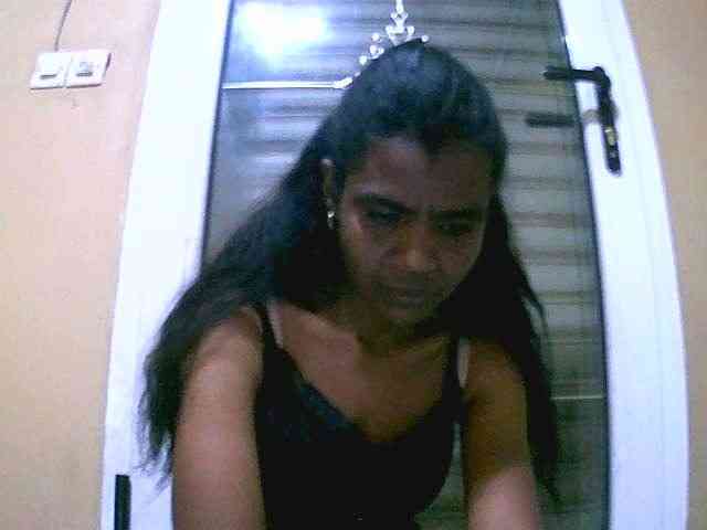 Royblackhot webcam