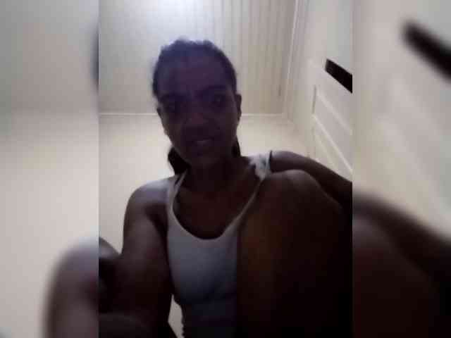Royblackhot webcam