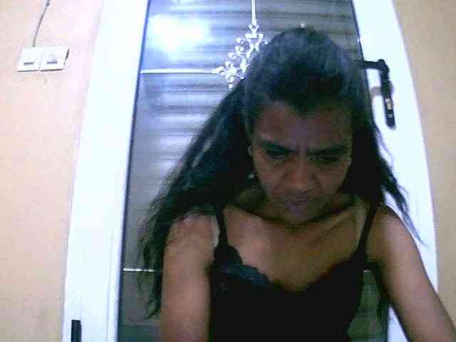 Royblackhot webcam