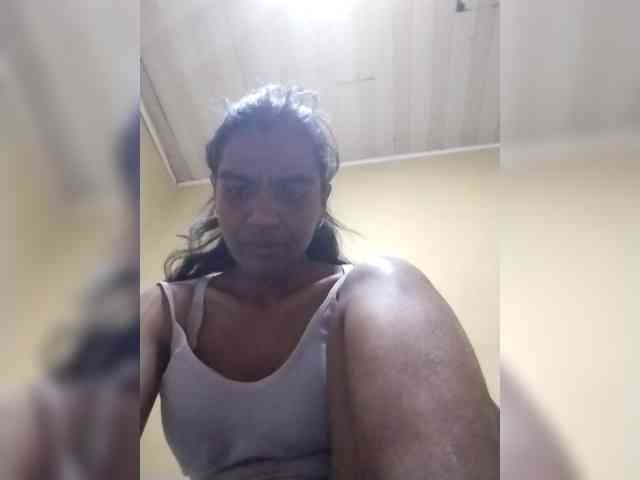 Royblackhot webcam
