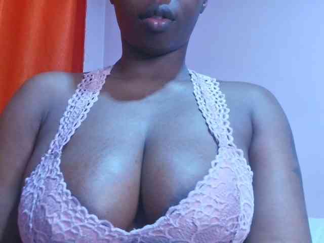 Nubianqueen90 webcam