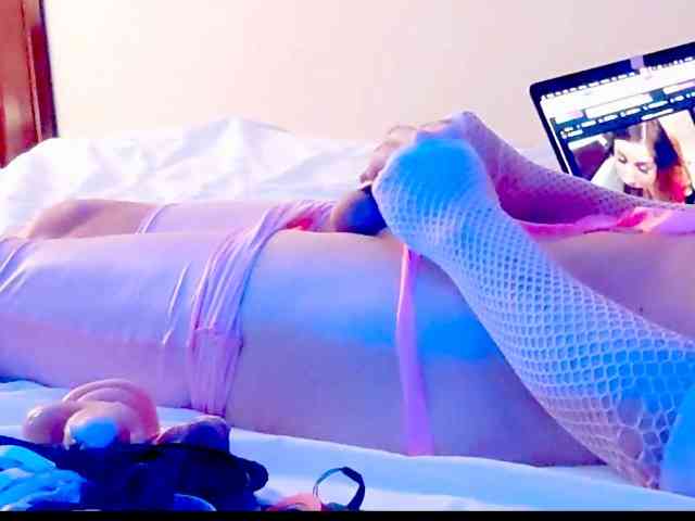 Panty-Bitch Panty-Bitch