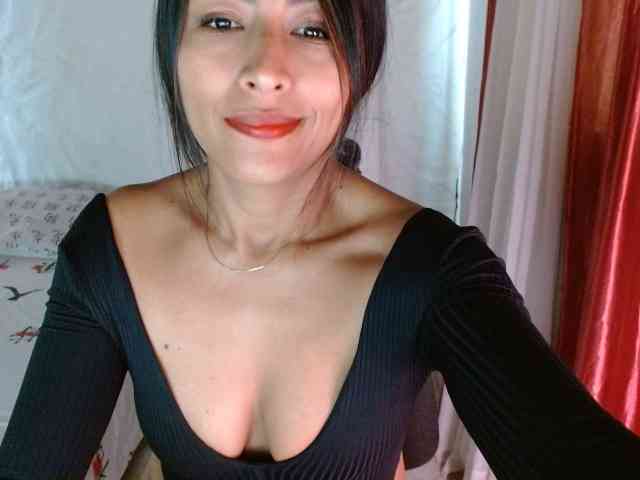 kimsas Live Webcam on BongaCams