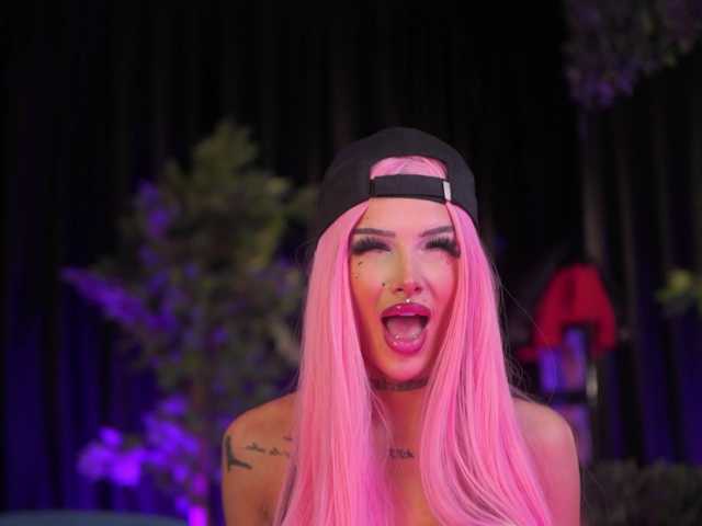 ChicaOra's BongaCams show and profile