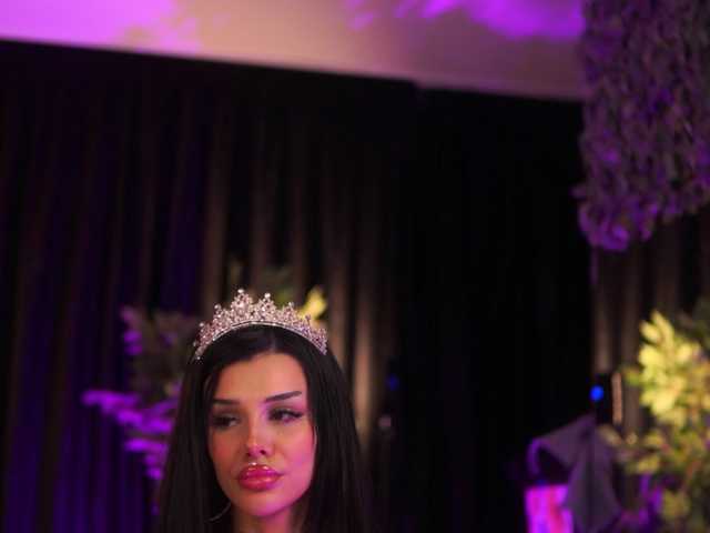 ChicaOra's BongaCams show and profile