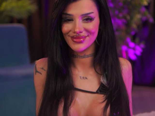 ChicaOra's BongaCams show and profile