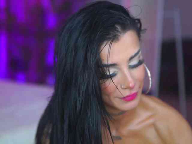strip chatroom ChicaOra