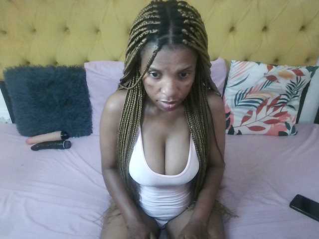 Superassxxx's BongaCams show and profile