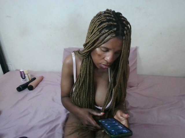 Superassxxx's BongaCams show and profile