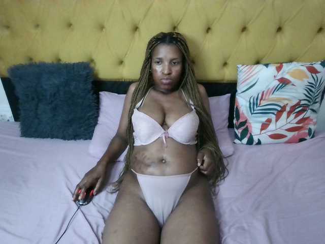 Superassxxx's BongaCams show and profile