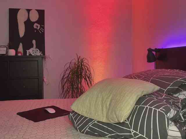 dalmatian-girl webcam