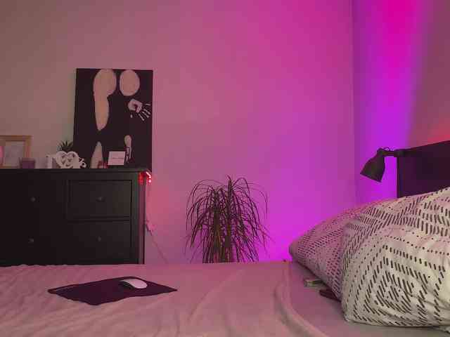 dalmatian-girl webcam