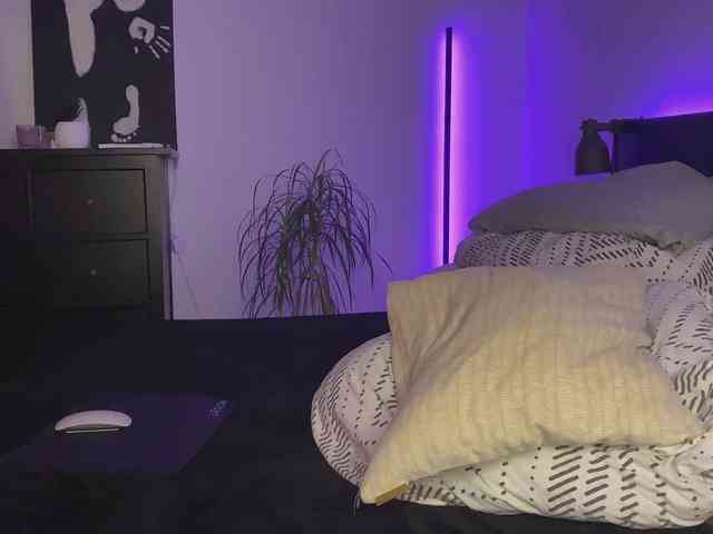 dalmatian-girl webcam