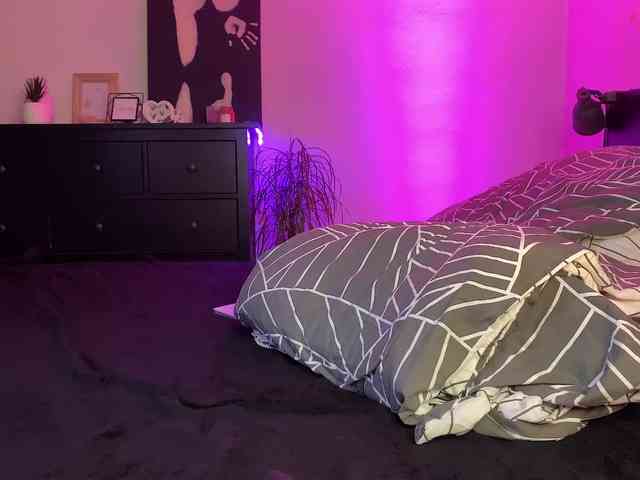 dalmatian-girl webcam