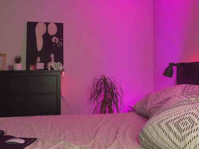 dalmatian-girl webcam