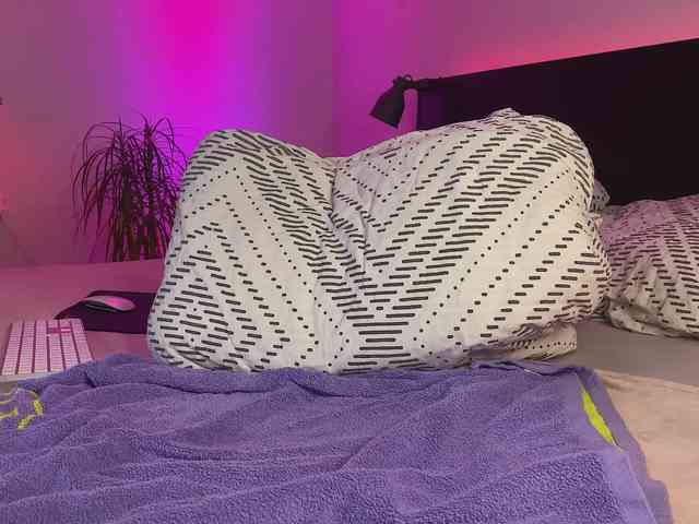 dalmatian-girl webcam