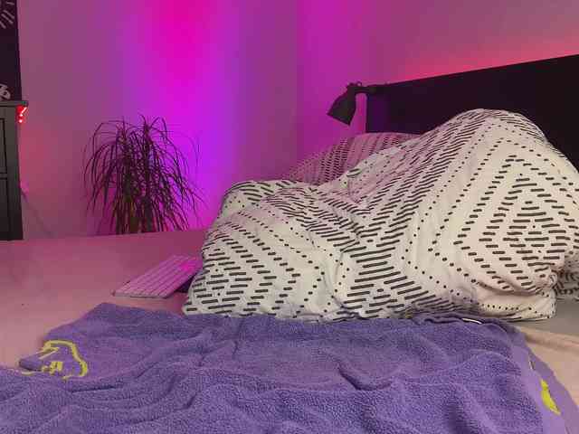 dalmatian-girl webcam