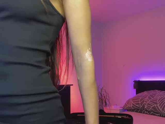 dalmatian-girl webcam