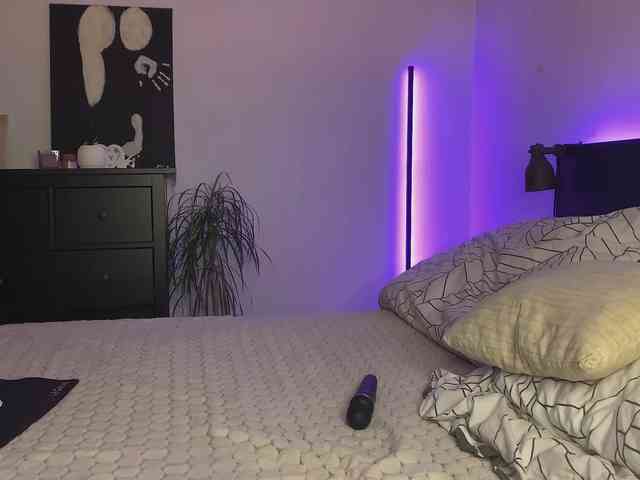 dalmatian-girl webcam