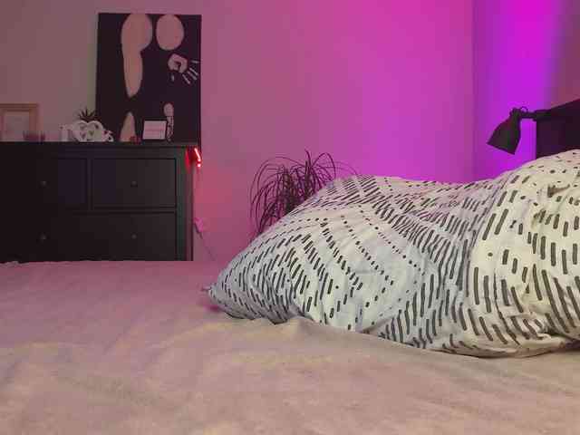 dalmatian-girl webcam