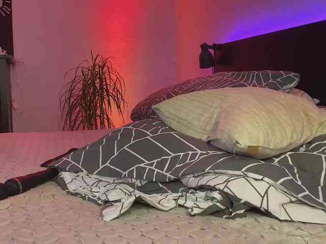 dalmatian-girl webcam