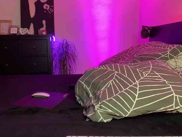 dalmatian-girl webcam