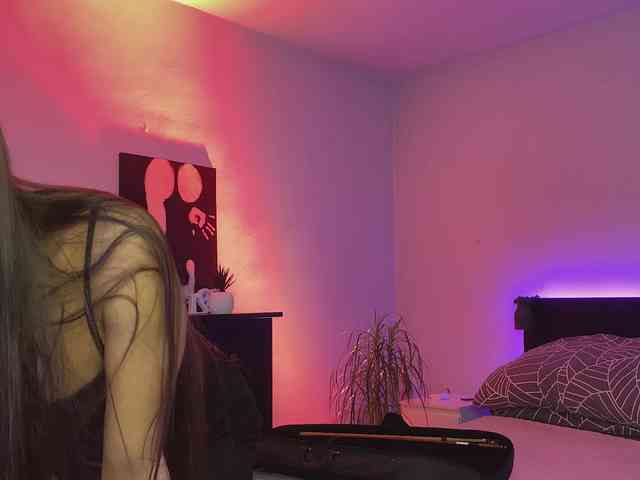 dalmatian-girl webcam