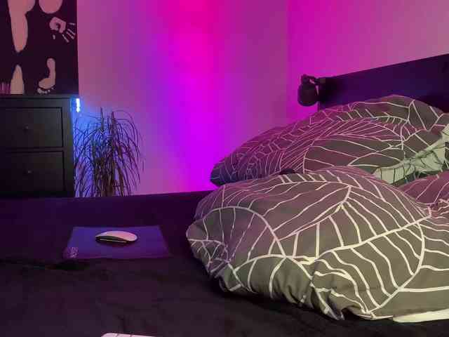 dalmatian-girl webcam