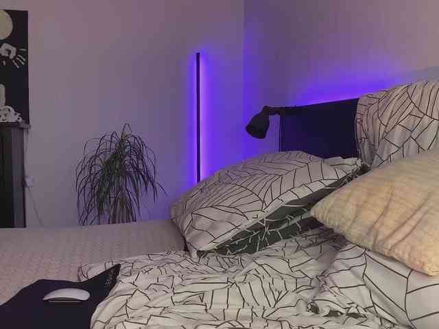 dalmatian-girl webcam