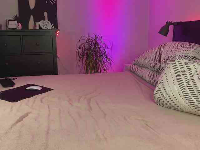 dalmatian-girl webcam