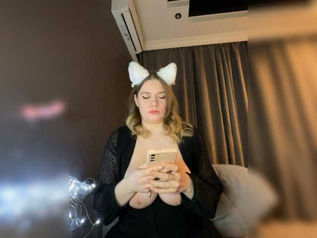 Detka-bez-monetki's BongaCams show and profile