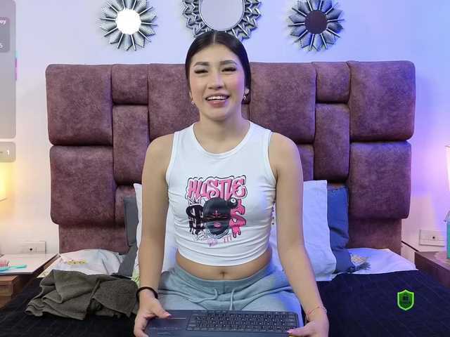 LiliOpal's BongaCams show and profile