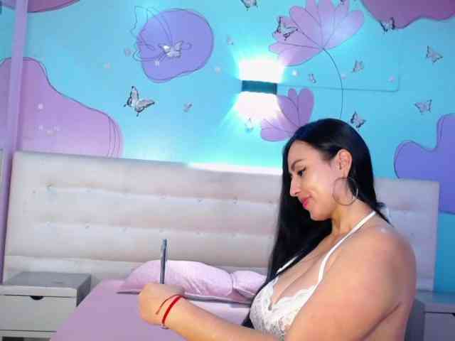 ValentinaJaramilloo webcam
