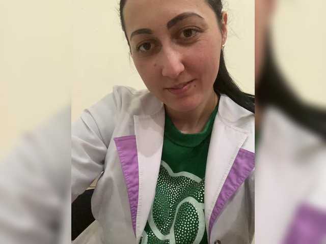 MiaTorres's BongaCams show and profile