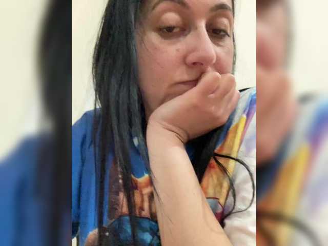 MiaTorres's BongaCams show and profile