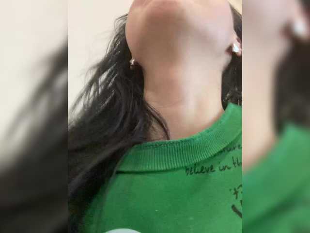 MiaTorres's BongaCams show and profile