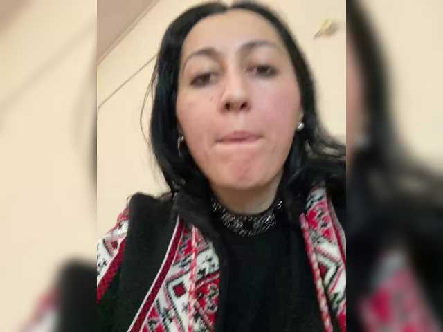 MiaTorres's BongaCams show and profile