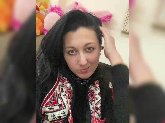 MiaTorres's BongaCams show and profile