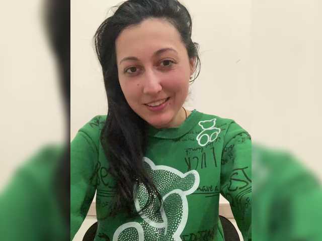 MiaTorres's BongaCams show and profile