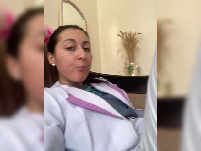 MiaTorres's BongaCams show and profile