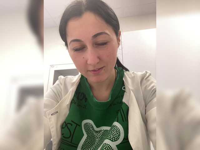 MiaTorres's BongaCams show and profile