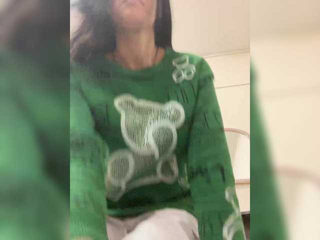 MiaTorres's BongaCams show and profile