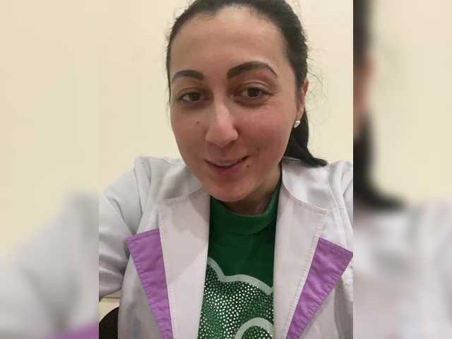 MiaTorres's BongaCams show and profile