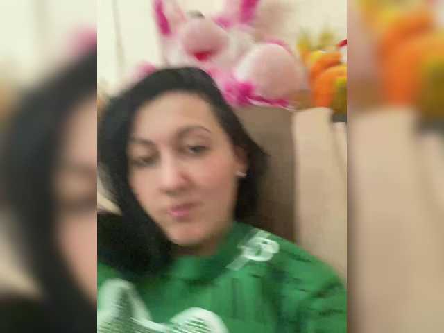 MiaTorres's BongaCams show and profile