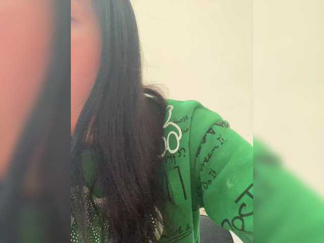 MiaTorres's BongaCams show and profile