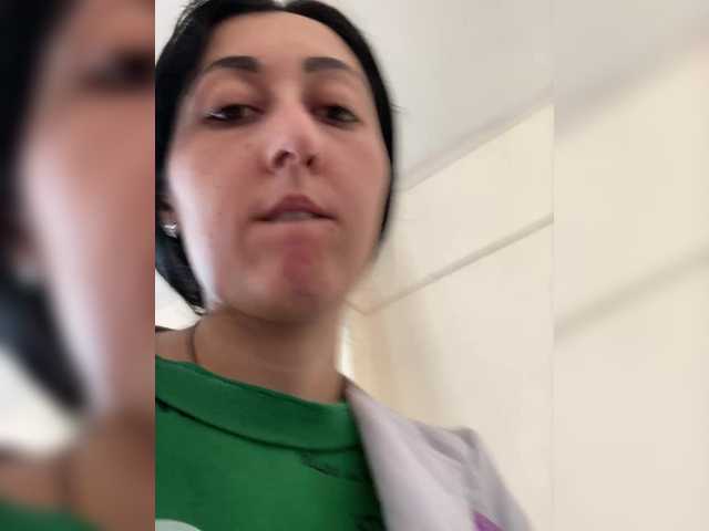 MiaTorres's BongaCams show and profile