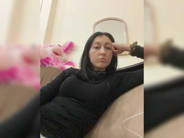 MiaTorres's BongaCams show and profile