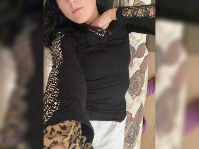 MiaTorres's BongaCams show and profile