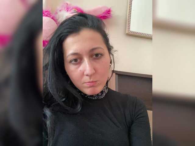 MiaTorres's BongaCams show and profile