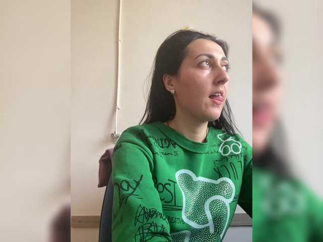 MiaTorres's BongaCams show and profile